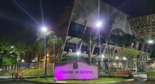 Câmara Municipal de Ribeirão Preto está iluminada para a campanha Todos contra a hanseníase