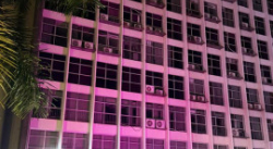 Superior Tribunal Militar ilumina fachada para a campanha 